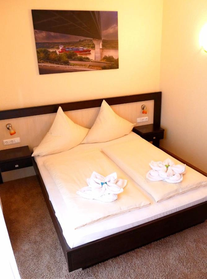Hotel O'Felder Osterrönfeld Esterno foto